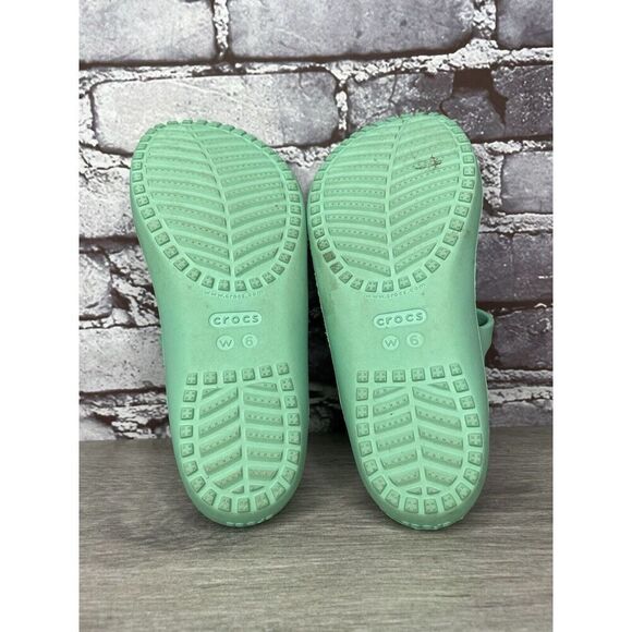 CROCS Iconic Comfort Green Rubber Slides Light Flats Sandals Women Sz 6M US/36EU - Picture 11 of 15